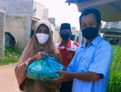 LPM Dan FKTW Kelurahan Sei Binti Bantu Warga Terdampak Covid-19