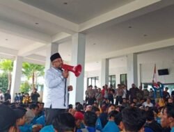 Lis Darmansyah temui Ratusan Pengunjuk Rasa, Katakan “ Menolak Pelemahan KPK”