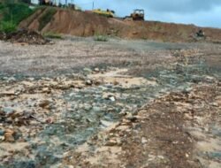 Pak Lurah, Jalan Perumahan di Tanjung Piayu belum dapat Perhatian Pemerintah