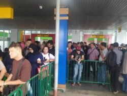 Kapal TPI Ke Batam Tak Jalan, Penumpang Terlantar di Pelabuhan