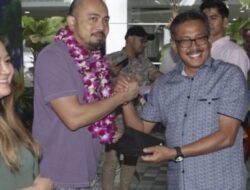 Jefridin Sambut Wisman Pertama di tahun 2020