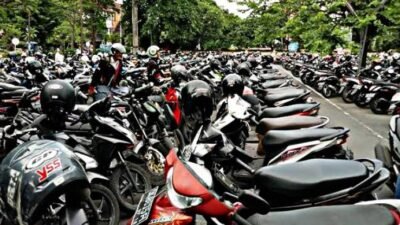 Rencana Dishub Naikan Tarif Parkir di Pinggir Jalan