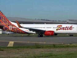 Bandara Hang Nadim kedatangan Ratusan Wisman asal Tiongkok, Petugas Periksa dengan thermal scanner