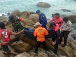 Tim SAR Gabungan Evakuasi Dua Korban Tenggelam di Pantai Trikora