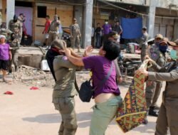 Pembongkaran Sisa Kios di Pasar Induk Jodoh dapat Perlawanan Dari Pedaganag, Oknum Satpol PP jadi Bulan-bulanan