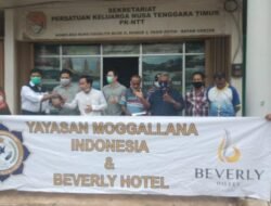 Keluarga PK NTT Salurkan 500 Paket Sembako Bagi Warga tak Mampu