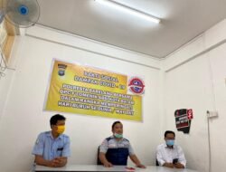 Pastikan tak Unjuk Rasa di May Day, DPC F Lomenik SBSI Gelar Bakti Sosial