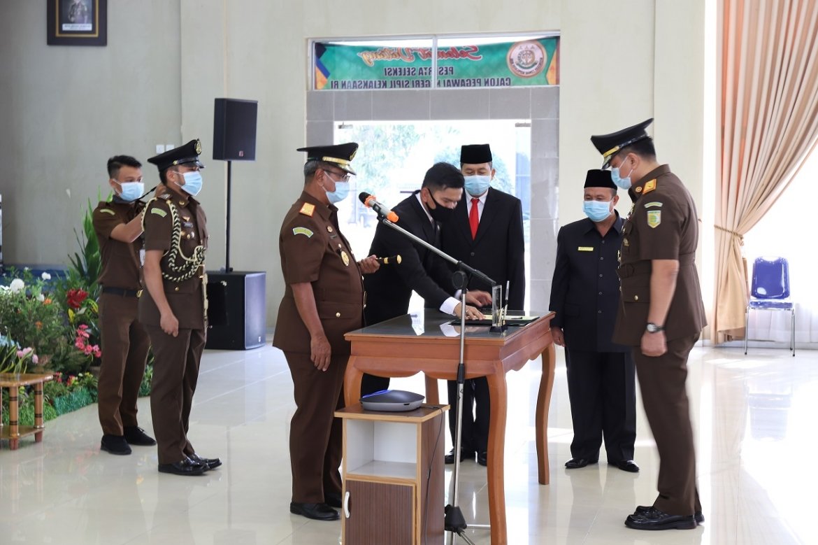 Mantan Wakil KAJATI NTT Iman Wijaya, Resmi Jabat Wakil KAJATI KEPRI