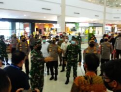 Tinjau Kepri Mall, Panglima Contohkan Penerapan New Normal di Pusat Perbelanjaan