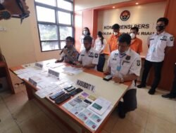 Usai Bajak Mobile Banking, Tiga Tersangka Sindikat Tulung Selapan Tipsani Dibekuk Polisi