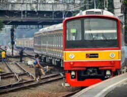 Main Layangan, Bocah Tewas Tertabrak Kereta