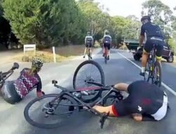 Kejadian Aneh, Pengguna Sepeda Terjatuh Tanpa Sebab