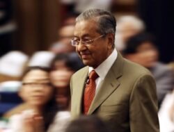 Tak Setuju Dengan UMNO,  Mahathir Umumkan Partai Barunya Bernama Parti Pejuang Tanah Air