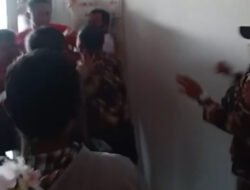Anggota FKPPI Di keroyok Driver Taxi Online Saat Demo MAF