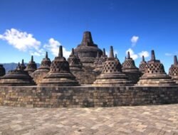 Pedagang di Candi Borobudur Terapkan Ganjil Genap