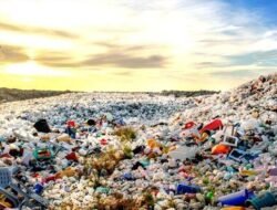 Luhut Pandjaitan: Sampah Memang Jadi Masalah Isu Besar