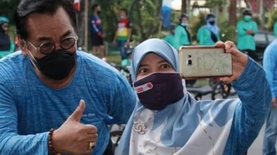 Foto Selfie Soerya dan Suryani Di Apresiasi Netizen