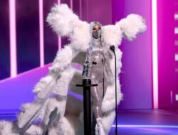 Tampil di VMA 2020, lady Gaga kenakan Masker Karya Desainer Indonesia