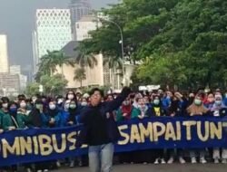 BEM SI Adakan Aksi Demo Tolak UU Cipta Kerja, Lalin Sekitar Istana Ditutup