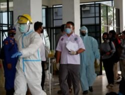 Saat Unras, Dua Petinggi Buruh Diangkut ke RSKI Galang tanpa Kejelasan