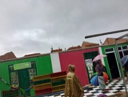 Angin Puting Beliung Rusak Sejumlah Bangunan di Sei Beduk