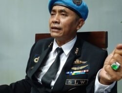 UU Omnibus Law Disahkan, Kicauan Netizen Pengen Pindah ke Sunda Empire Trending