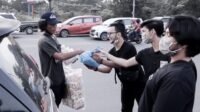Gerakan Razia Perut Lapar Batam Bagikan 80 Paket Sembako Ke Masyarakat