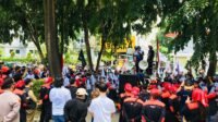 Ratusan Buruh Geruduk Graha Kepri, Tolak Surat Edaran Menaker Tentang UMP 2021