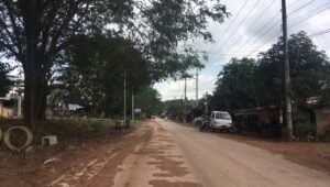 Warga Keluhkan Tumpahan Tanah Dari Mobil Proyek di Piayu