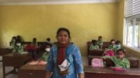 [Profil] Nurita Sinaga, Guru Perahu Pengajar di Pulau Penyangga