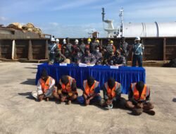 Bravo, TNI AL Sergap 5 Kawanan Pelaku Pencurian di Kapal Malaysia