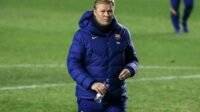 Ronald Koeman Pesimis Lionel Messi Bertahan di Barcelona