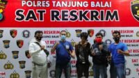 Satreskrim Polres Tanjung Balai Ciduk Residivis TSP Dirumahnya, Ada Pisau dan Parang