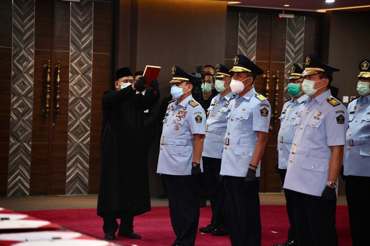 Menkumham Lantik Komjen Pol Andap Budhi Revianto Menjadi Sekjen Kemenkumham.