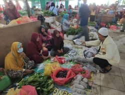 PDPM Bagi-bagi Masker Kepengujung Pasar