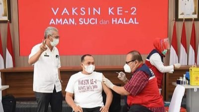 Bupati Batu Bara Divaksin Tahap Kedua