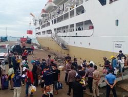 Setelah Beroperasi, KM Kelud Kembali Angkut Penumpang