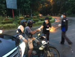 Gandeng Dinkes dan Hulubalang, BMTI Kota Batam Bagikan 2000 Nasi Kotak Untuk Buka Puasa