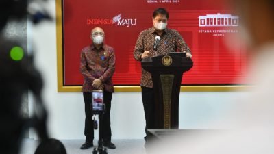 Airlangga: Pemerintah Naikkan Plafon KUR Tanpa Jaminan Rp100 Juta