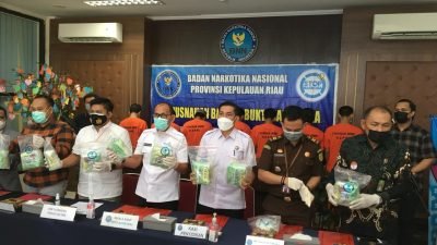 Amanakan 8 Orang Tersangka, BNNP Kepri Musnahkan 19 KG Sabu