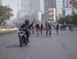 Dapat Jari Tengah dari Pemotor, Warganet: Harga Sepeda Tidak Mencerminkan Prilaku Penggunanya