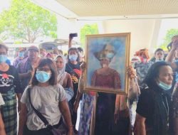 Warga Pasar Induk Protes, Bawa Jenazah Gelar Aksi di Kantor Wali Kota Batam