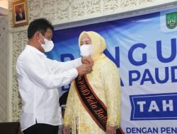 Rudi Kukuhkan Marlin Sebagai Bunda Paud kota Batam