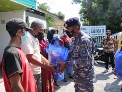Polres Karimun Bersama FKPD Melepas Ratusan Paket Sembako Untuk Masyarakat