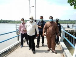 Bupati Karimun Tinjau Persediaan Tabung Oksigen di RSUD Tanjung Batu