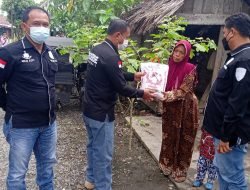 Sat Reskrim Polres Tanjung Balai Gelar Bansos Peduli Kasih, Penyalurannya Dor to Dor