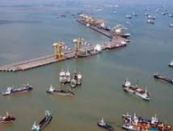 Soal Labuh Jangkar, Staf Khusus Gubernur Cecar Jumaga Nadeak