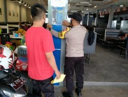 Penempelan Stiker Imbauan dan Sosialisasi Kamtibmas Terkait Tindak Kejahatan Pencurian