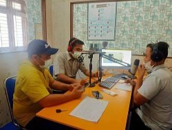 Sapa Warga Lewat Talk Show Radio, Dinkes Batu Bara Jelaskan Capaian Vaksinasi Covid-19