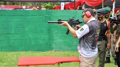 Kapolda Jateng Buka Lomba Menembak Dansat Brimob Polda Jateng Cup